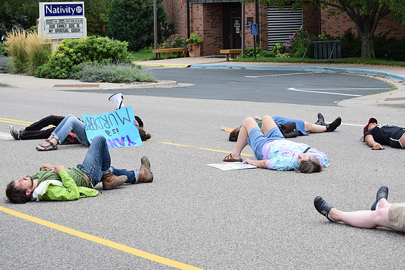 diein_31588180252_o